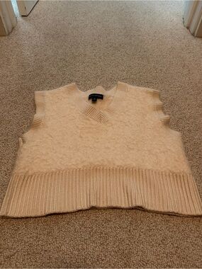 Banana Republic Cream V-Neck Knit Vest